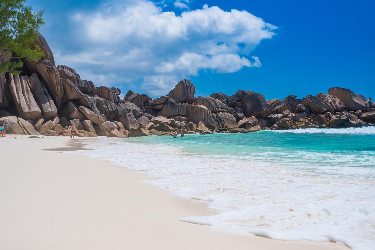 Le Nautique Waterfront Hotel La Digue Eksteriør billede